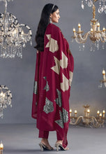 Load image into Gallery viewer, Flawless Sophistication Embroidered Red Pant Suit