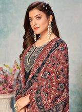Load image into Gallery viewer, Black and Gold Embroidered Trendy Pant Style Suit fashionandstylish.myshopify.com