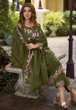 Load image into Gallery viewer, Elegant Embroidered Green Classic Salwar Suit
