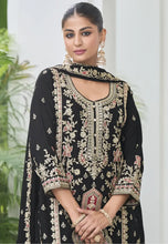 Load image into Gallery viewer, Exquisite Embroidered Black Palazzo Suit
